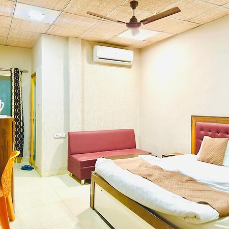 Отель Jagtara Residency Индаур Экстерьер фото