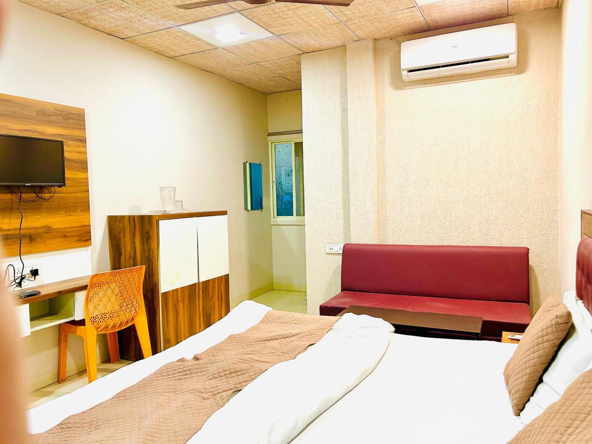 Отель Jagtara Residency Индаур Экстерьер фото